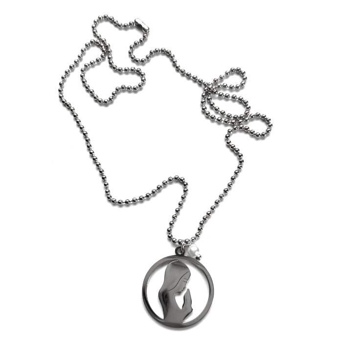 Cadena plateada de bolitas con medalla de la Virgen Niña