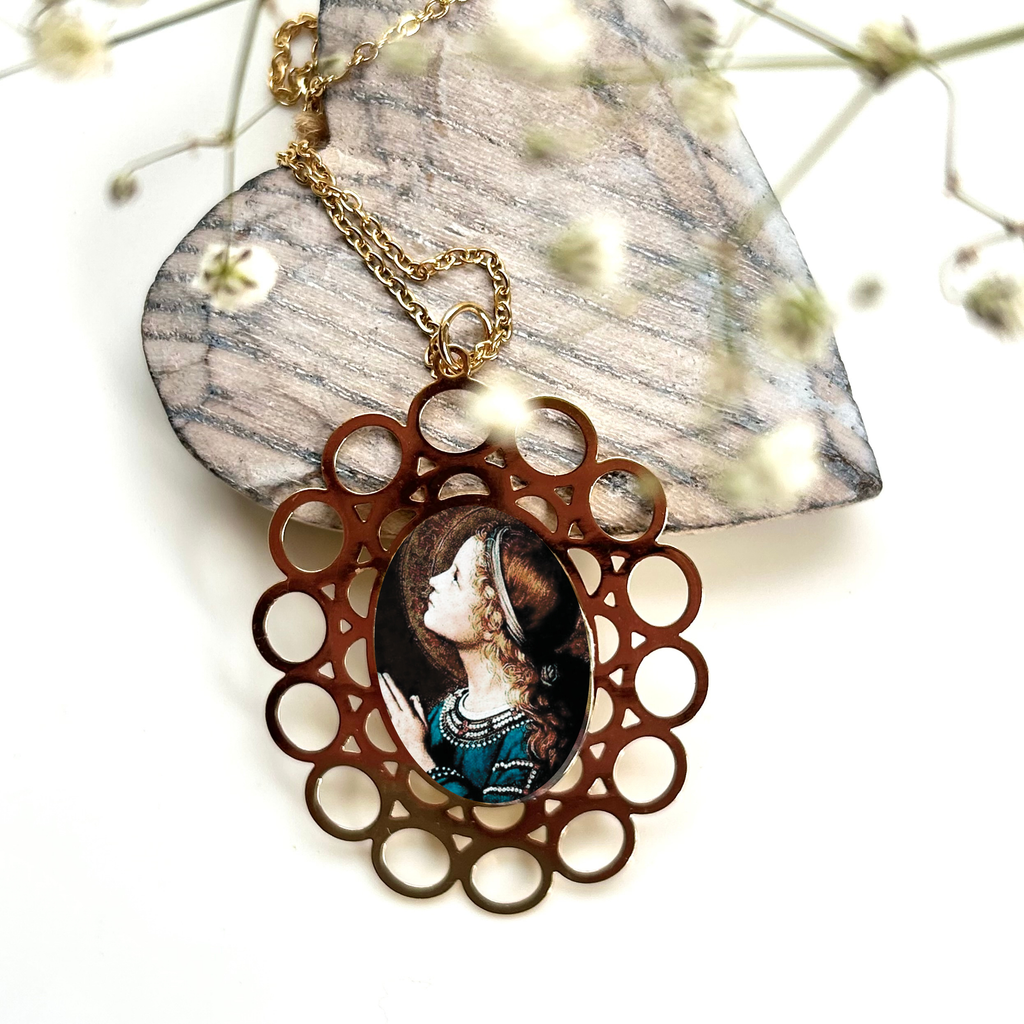 Gargantilla con medalla de círculos de goldfilled e imagen de una santa a color