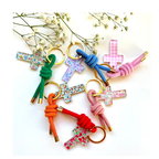 Llaveros de cordón de varios colores con cruz de tela liberty y vichy