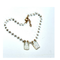 Pulsera escapulario de nácar con cuentas de cristal blanco
