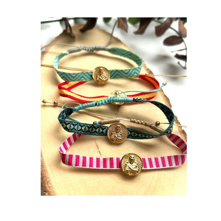 Pulseras de tela con medalla de acero de la Virgen Inmaculada en varios colores